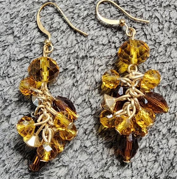 Elegant Gold and Brown Beaded Earrings - Picture 2 of 2
